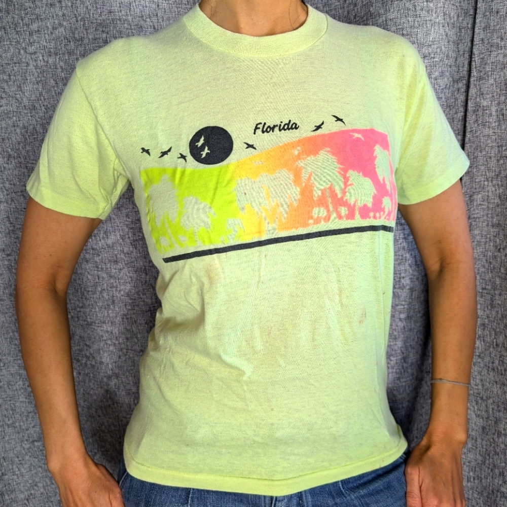 Vintage 80s-90s Florida neon palm trees tshirt